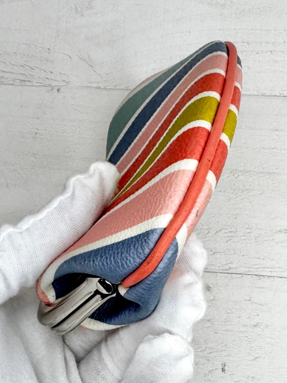 Coach Kisslock Coin Purse Multicolor Stripe Leather Clutch Wallet w/ Box - Picture 6 of 9